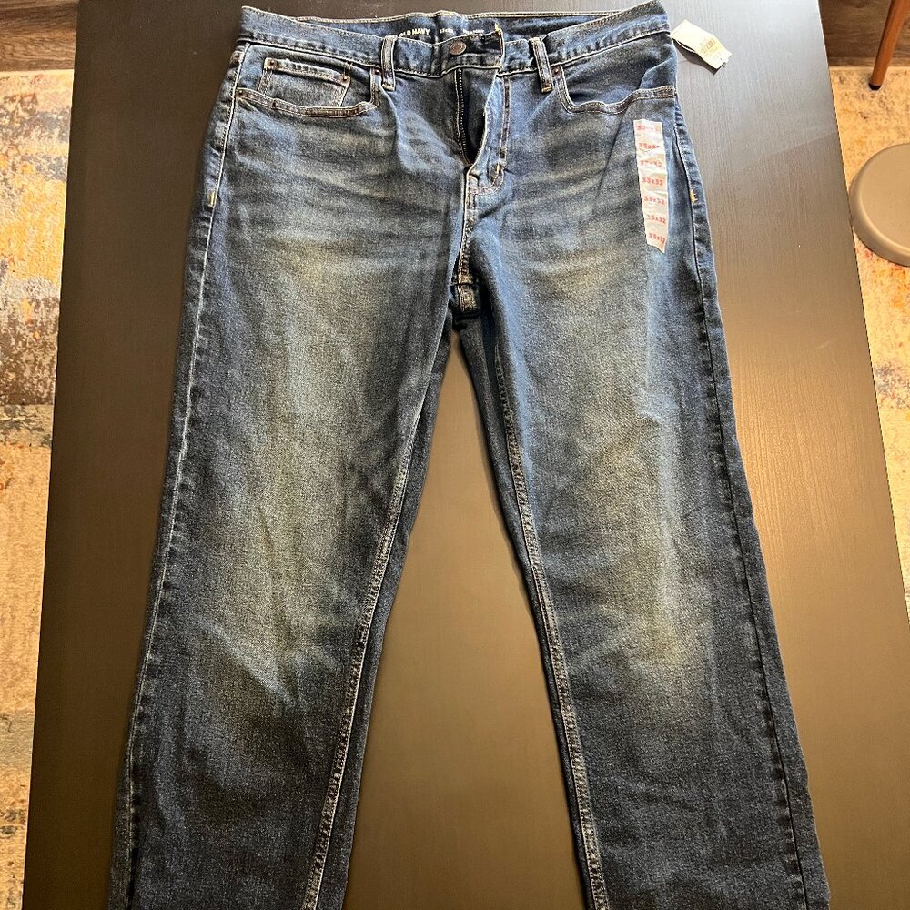 Old Navy Men’s Built-In Flex Straight Jeans – Dark Wash, 33x32